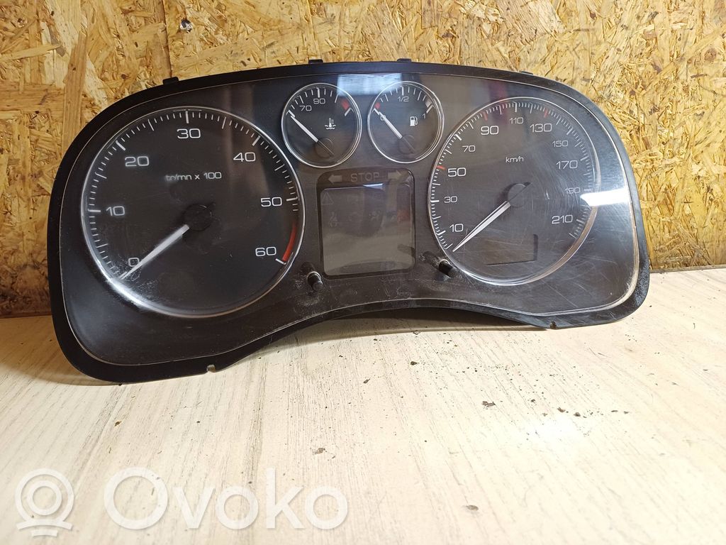 Peugeot 307 Speedometer (instrument cluster) 