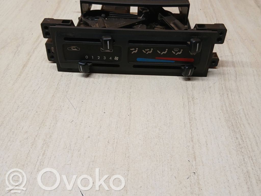 Nissan Terrano Climate control unit 