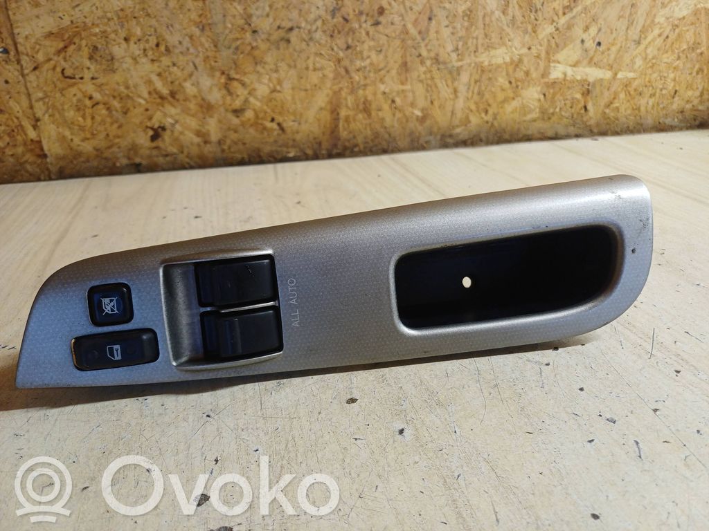 Toyota Corolla E120 E130 Electric window control switch 