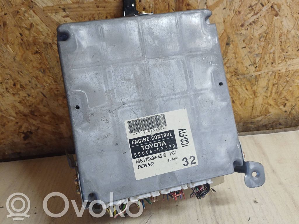 Toyota Corolla E120 E130 Engine control unit/module 
