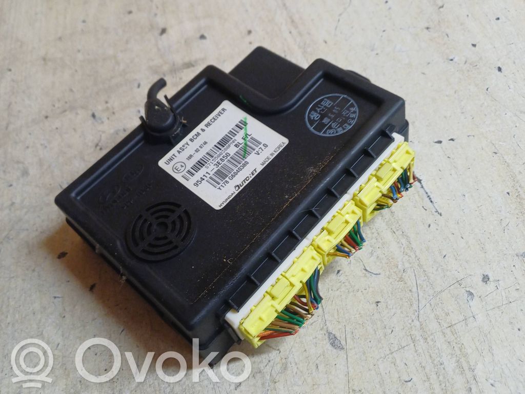 KIA Sorento Comfort/convenience module 