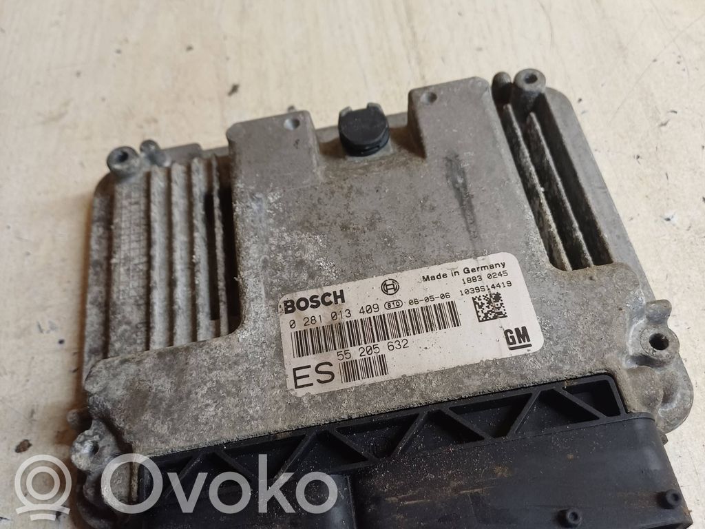 Opel Vectra C Engine control unit/module 