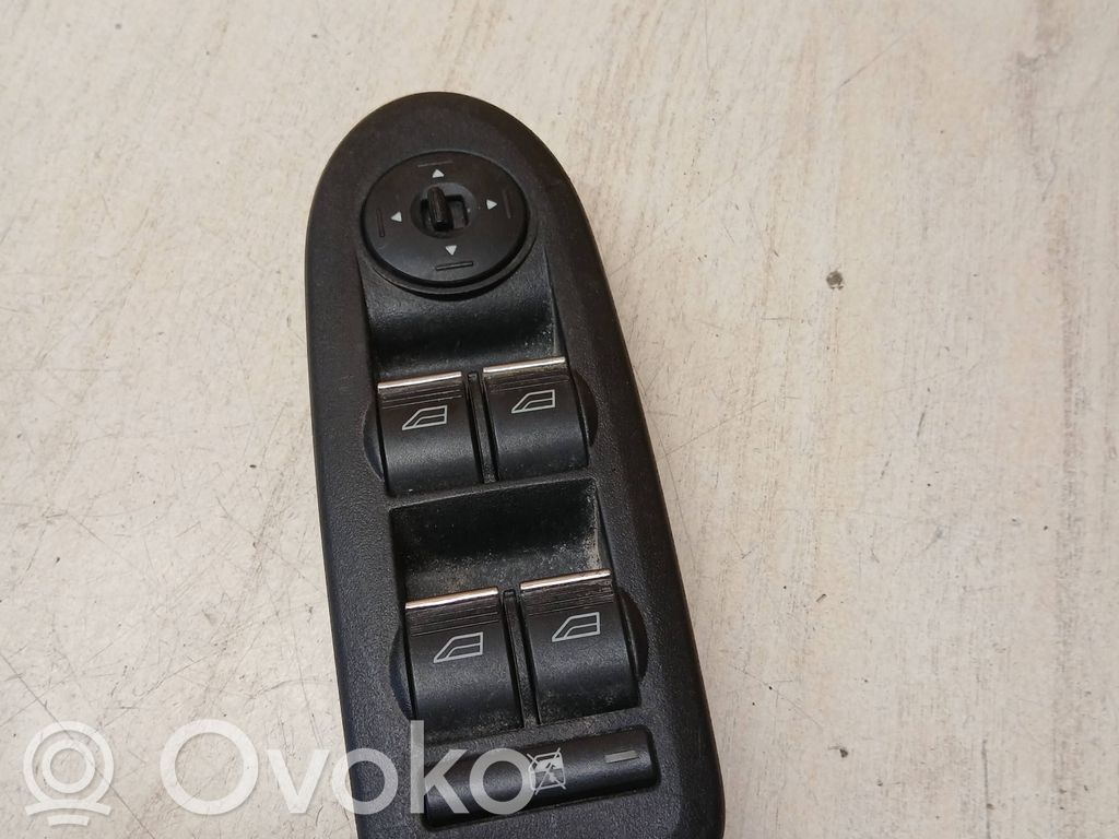 Ford Focus C-MAX Electric window control switch 