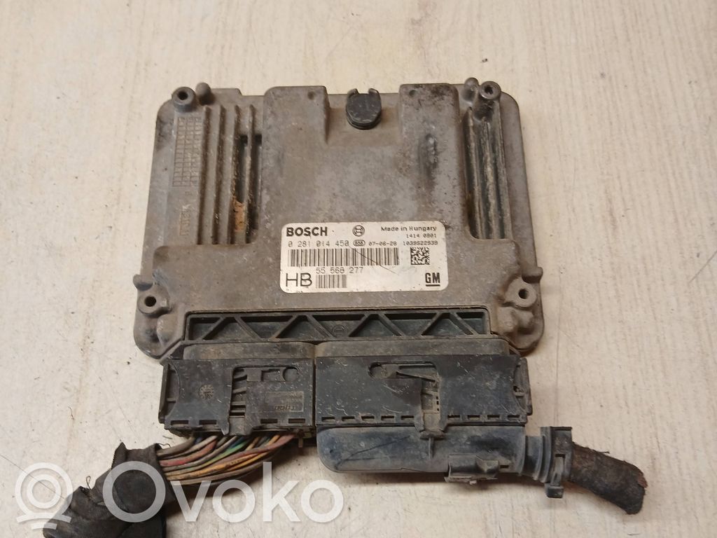 Opel Vectra C Engine control unit/module 