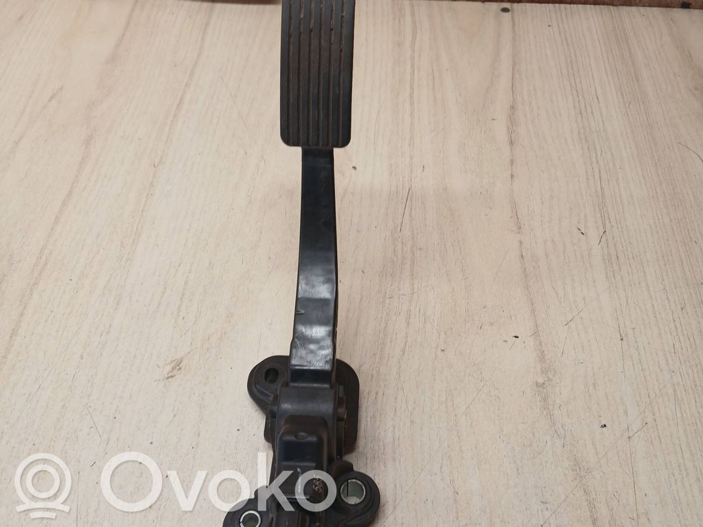 Dodge Caliber Accelerator throttle pedal 
