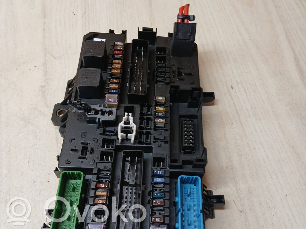 Módulo de fusible   13180775