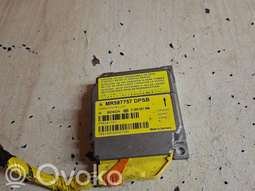 Mitsubishi Colt Airbag control unit/module 