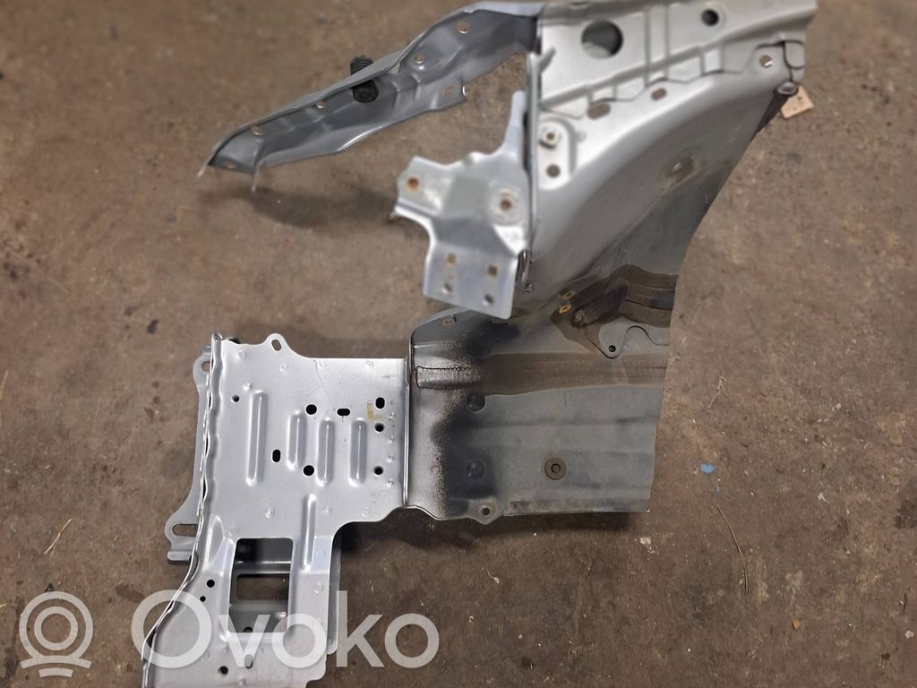 Toyota Prius (XW30) Zderzak przedni 