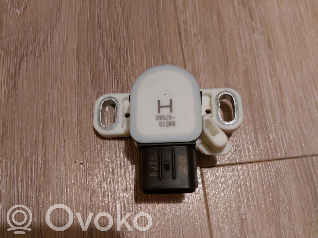 Toyota C-HR I Brake pedal sensor switch 