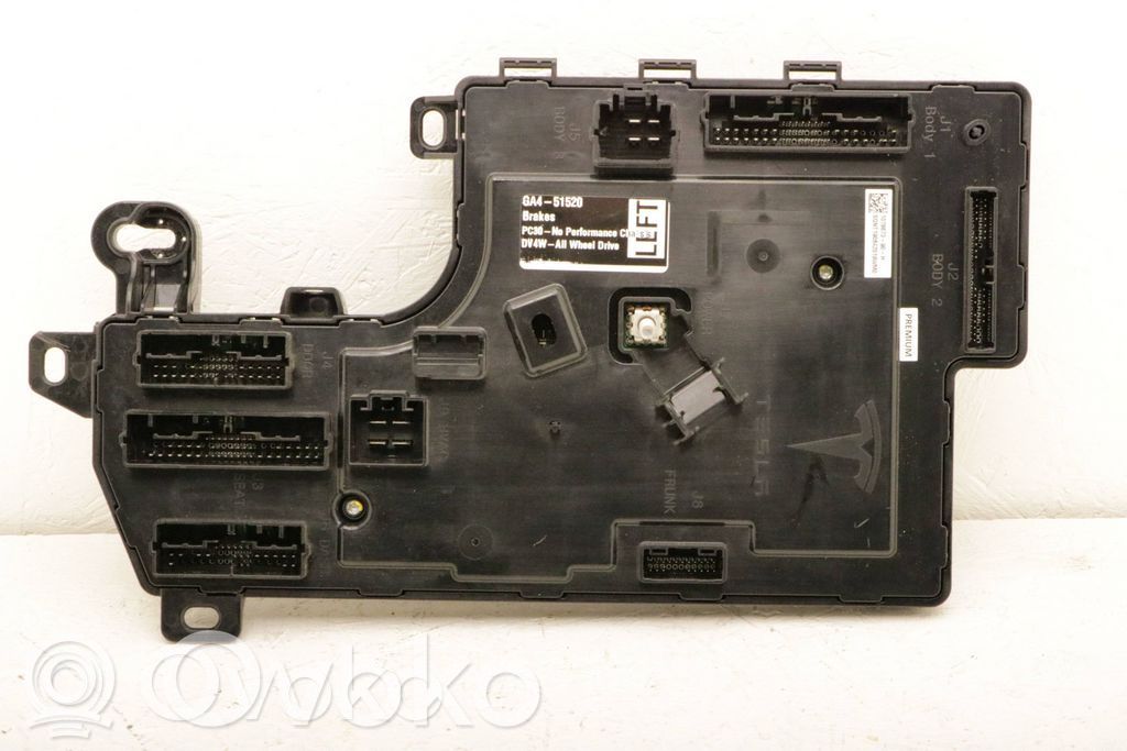 Tesla Model 3 Comfort/convenience module 
