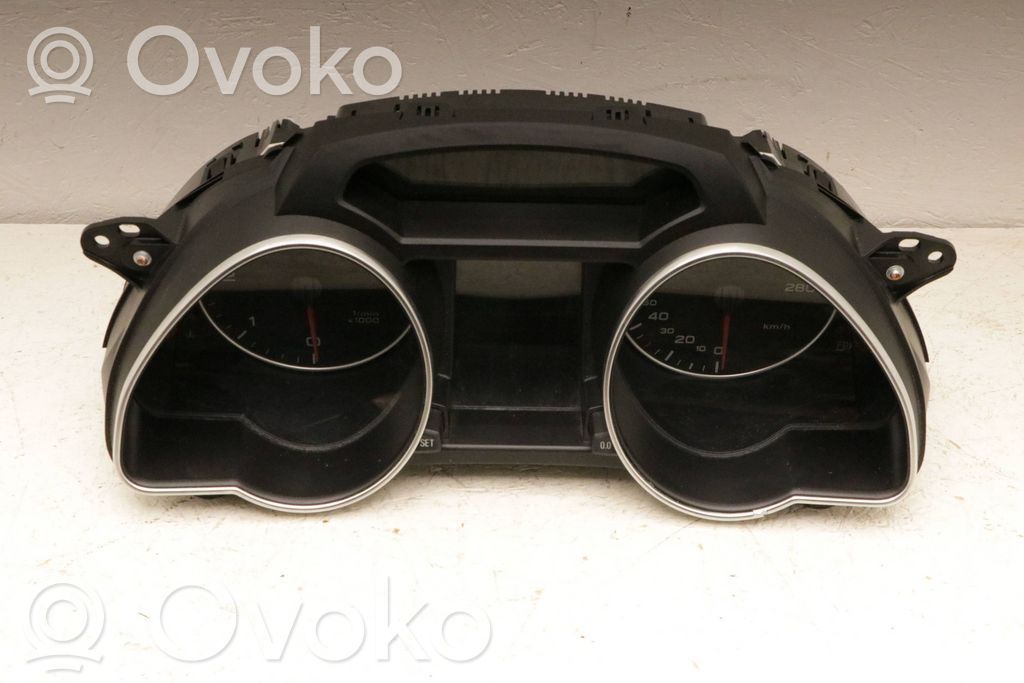 Audi A5 8T 8F Nopeusmittari (mittaristo) 