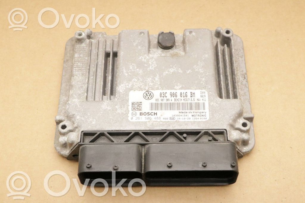 Volkswagen Golf VI Engine control unit/module 