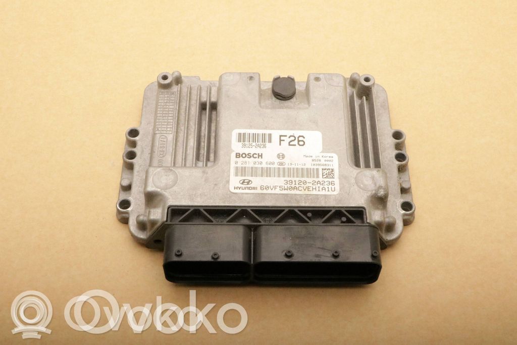 Hyundai i40 Engine control unit/module 