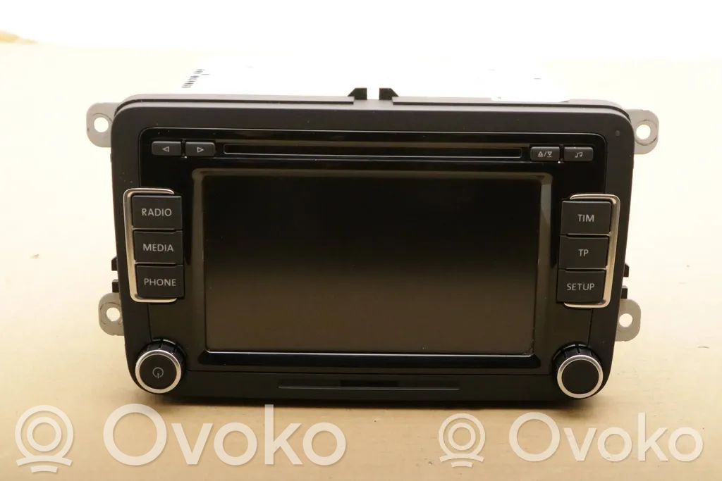 Volkswagen PASSAT B7 Panel / Radioodtwarzacz CD/DVD/GPS 