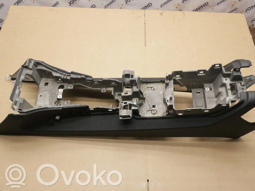 Porsche Cayenne (92A) Consola central 