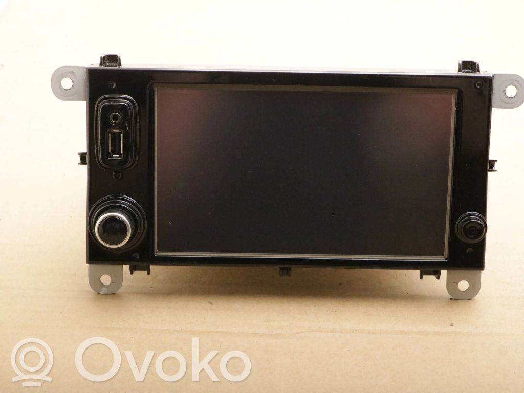 Renault Clio IV Radio/CD/DVD/GPS head unit 