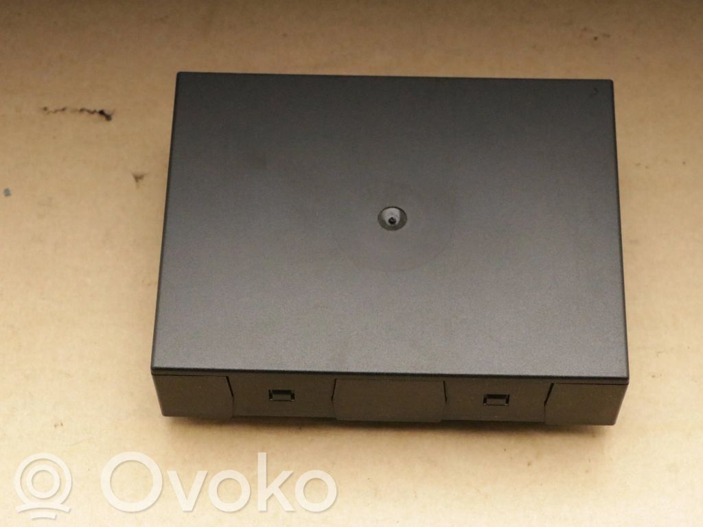 Volkswagen PASSAT B7 Keyless (KESSY) go control unit/module 
