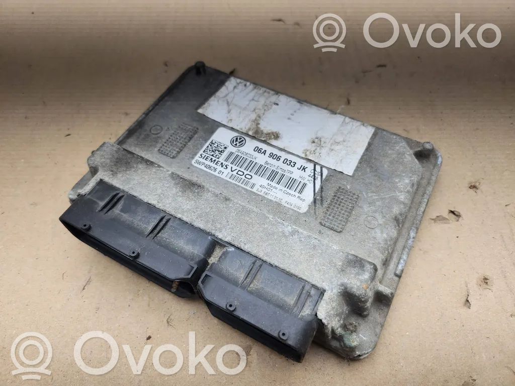 Engine control unit/module   06A906033JK,5WP4062601,5WP4062601