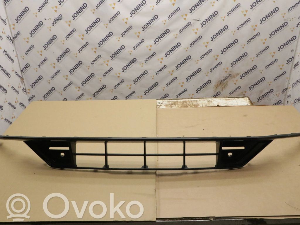 Volvo V60 Front bumper lower grill 