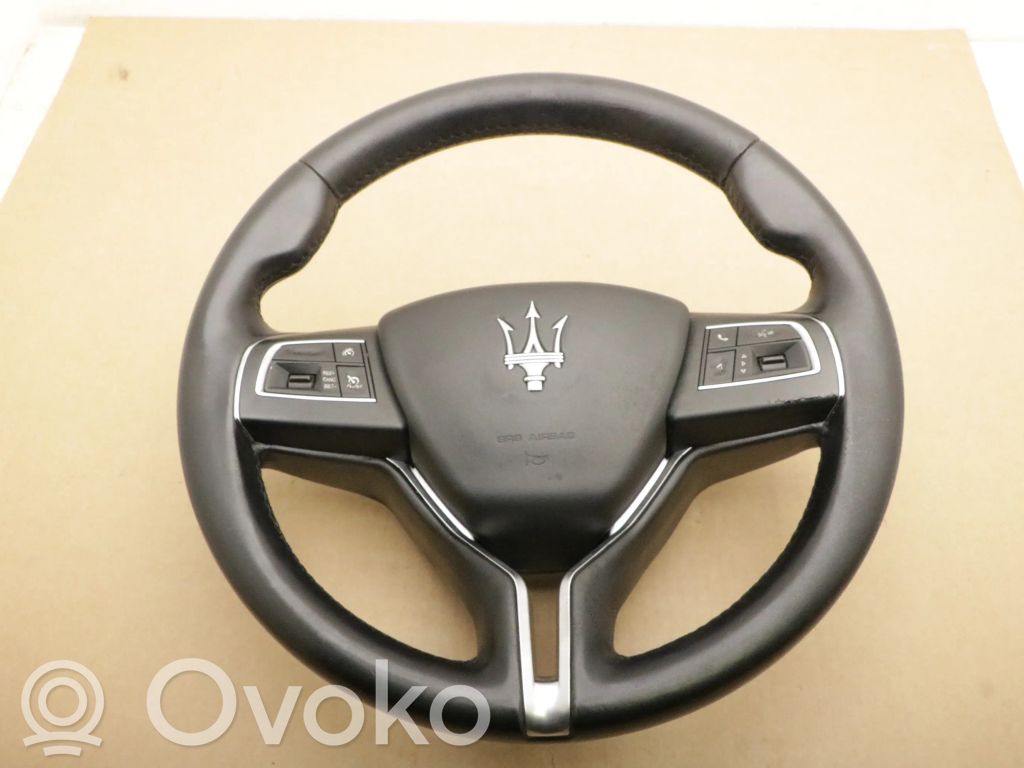 Maserati Ghibli Lenkrad 