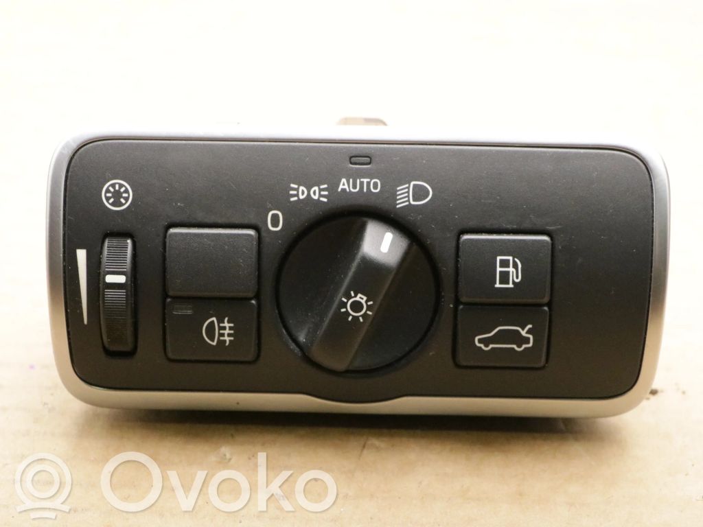 Volvo V70 Light switch 
