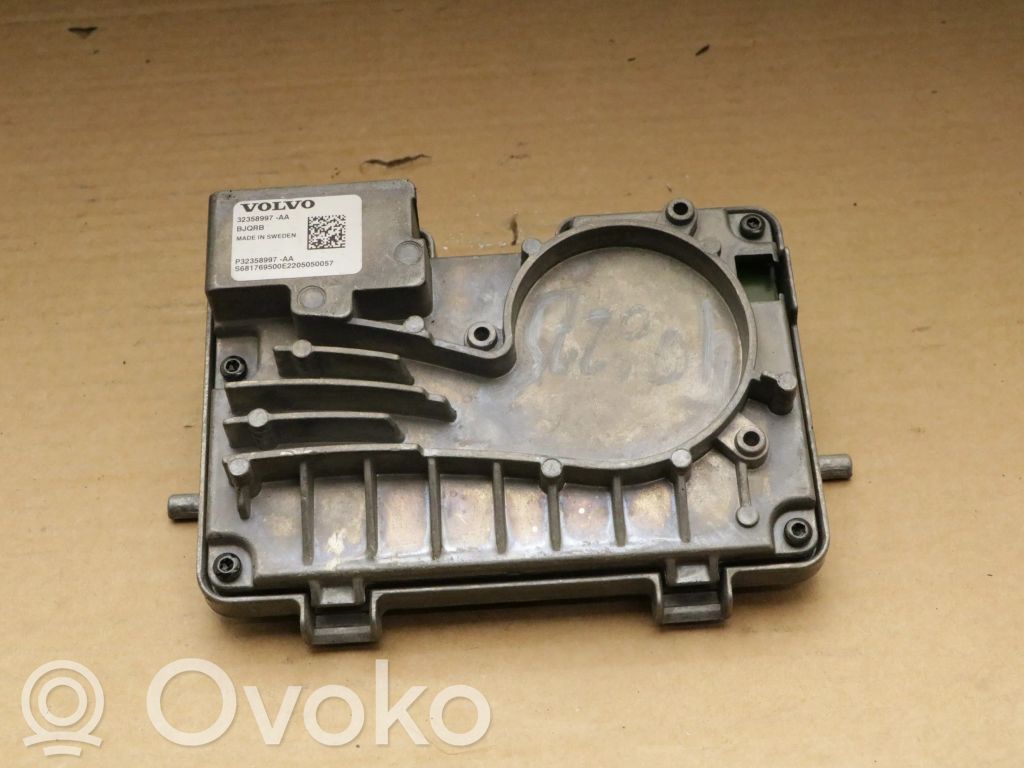 Volvo S90, V90 Windshield/windscreen camera 