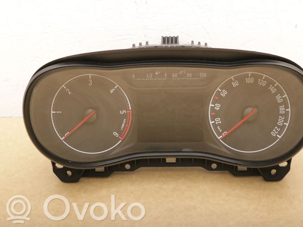 Opel Corsa E Speedometer (instrument cluster) 