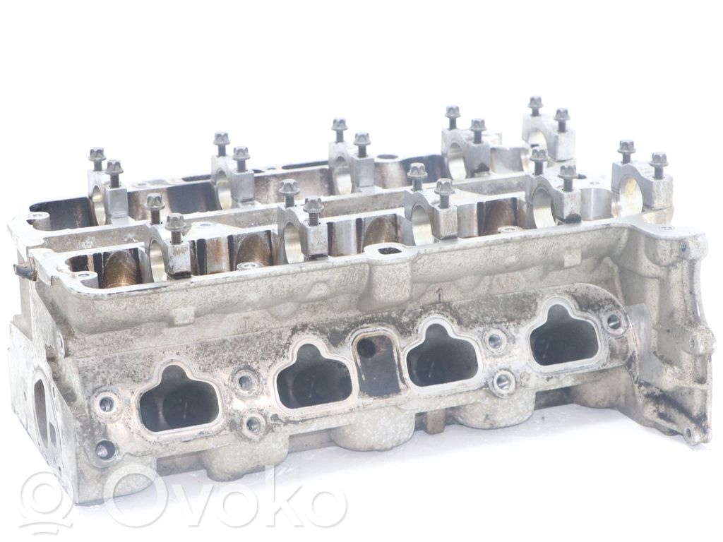 Opel Astra J Engine head 