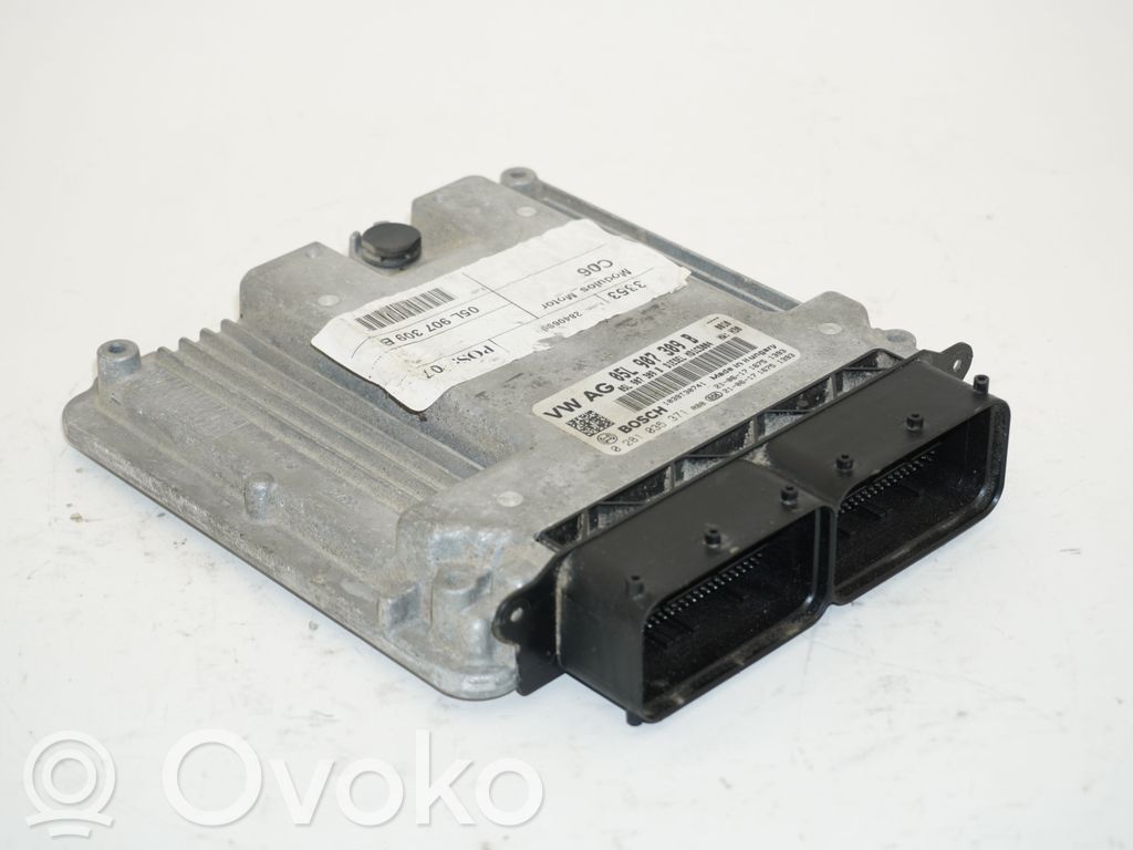 Engine control unit/module   05L907309B,0281035371,05L907309B