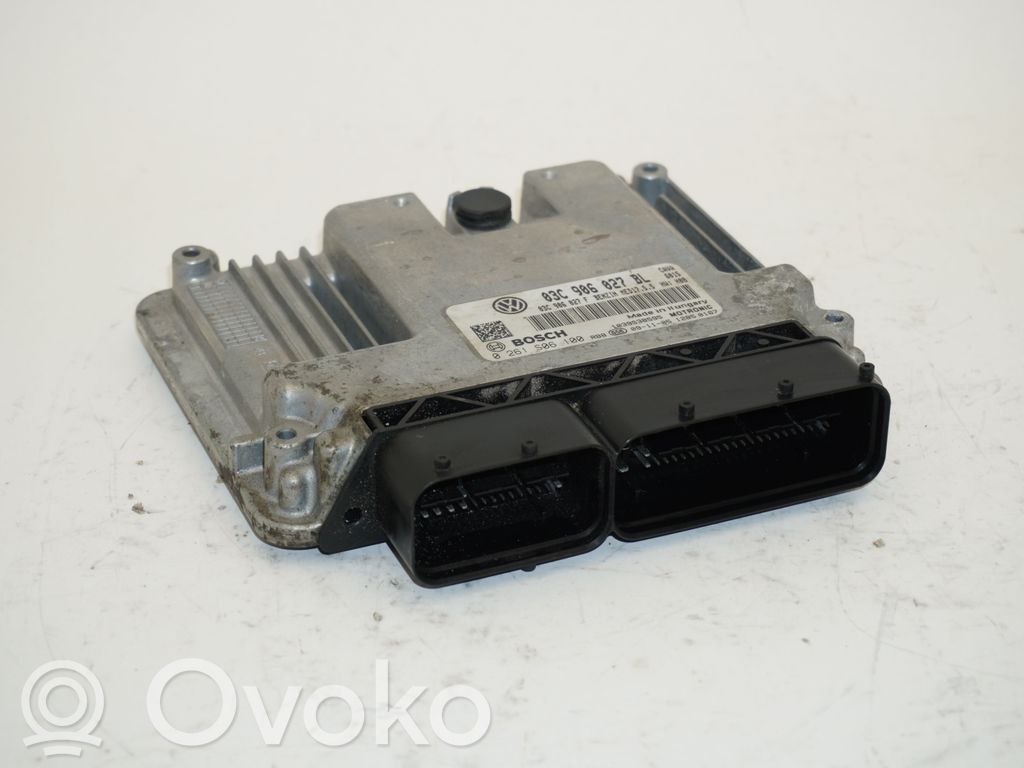 Volkswagen Tiguan Engine control unit/module 