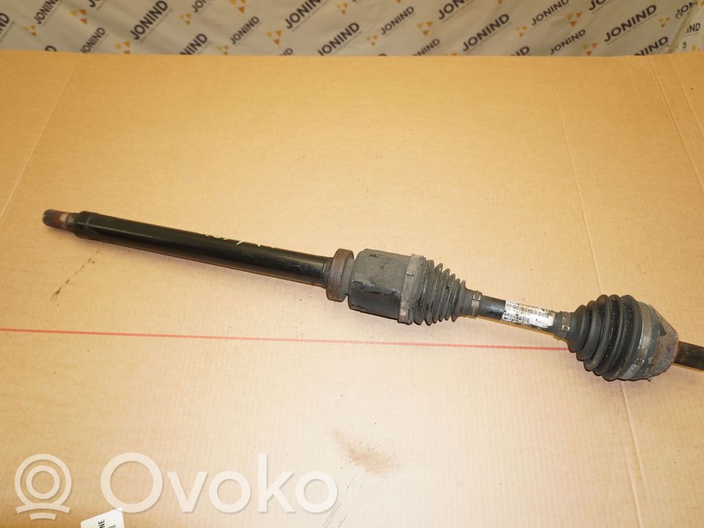 Volvo V70 Półoś przednia 