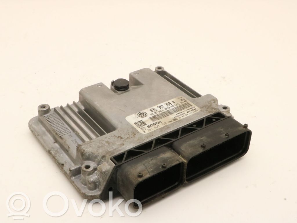 Volkswagen Golf VI Engine control unit/module 