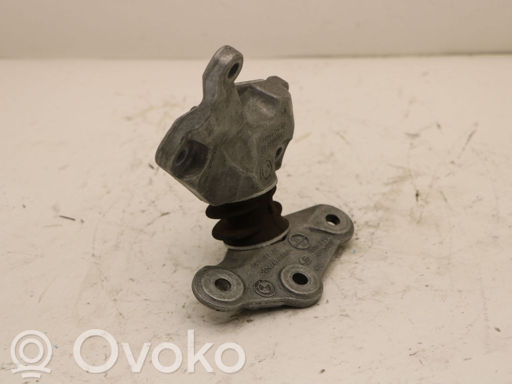 BMW X6 G06 Gearbox mounting bracket 