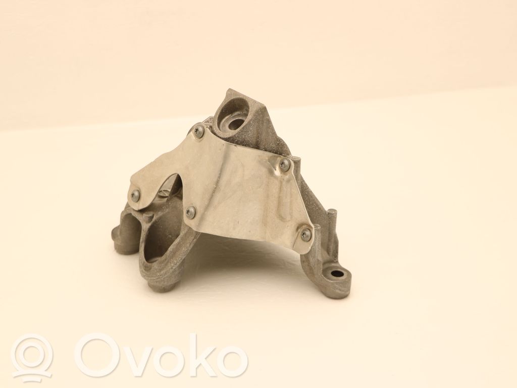 BMW X6 G06 Engine mounting bracket 