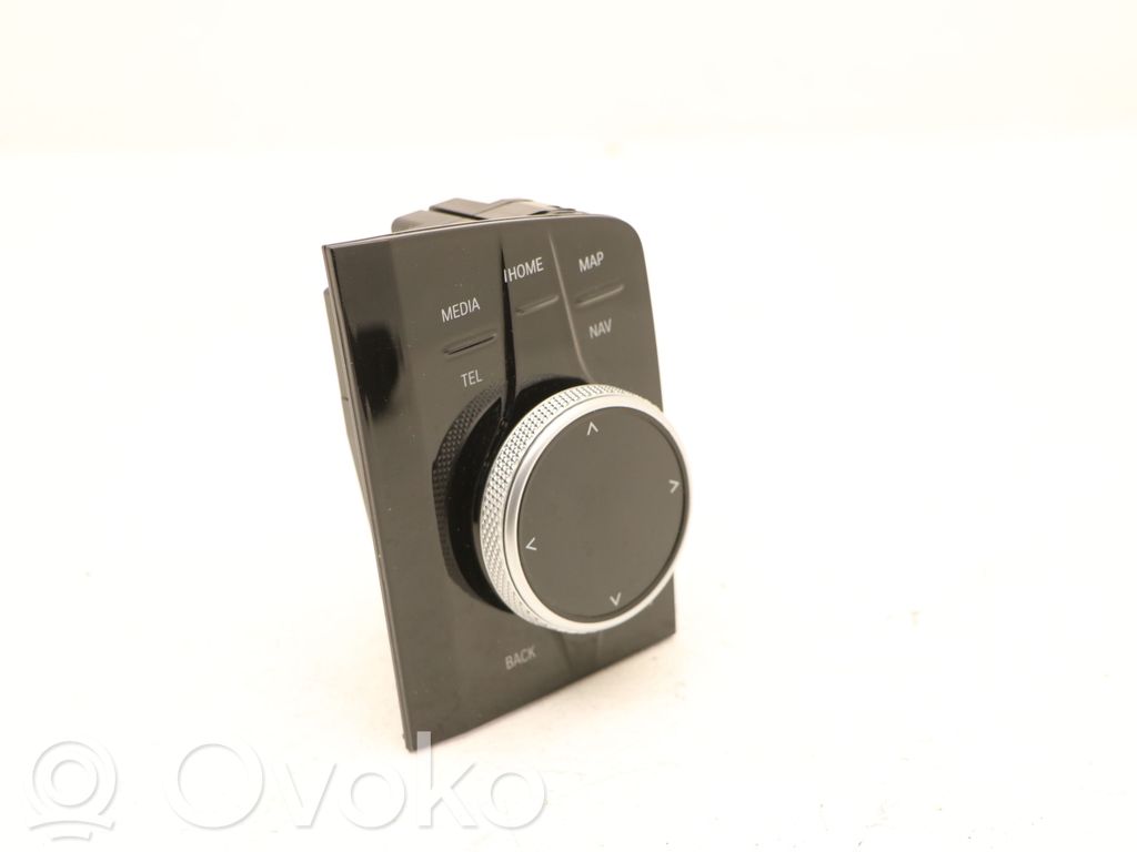 Unidad central de control multimedia   65825A371C5,5A371C5