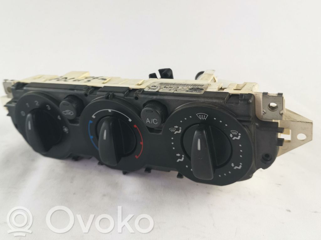 Climate control unit   3M5T19980AD