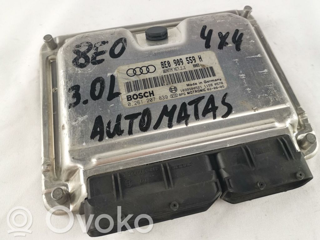Engine control unit/module   8E0909559H,0261207839,1039S00521