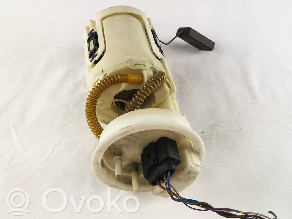 Audi A3 S3 8L Pompa paliwa w zbiorniku 