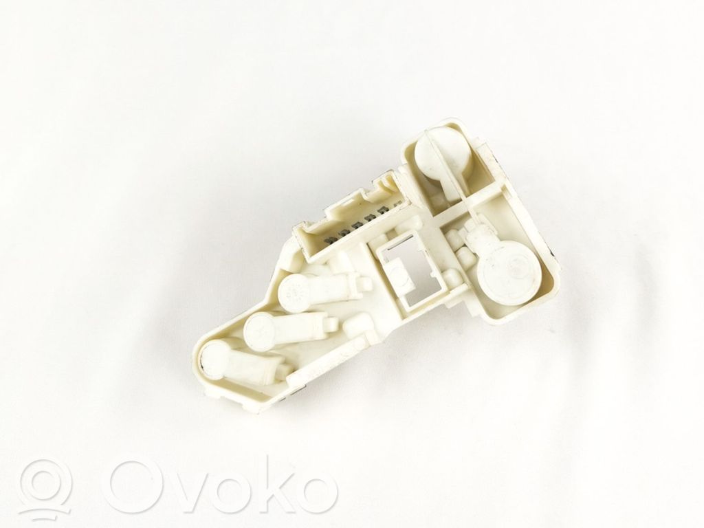 BMW 3 E90 E91 Tail light bulb cover holder 