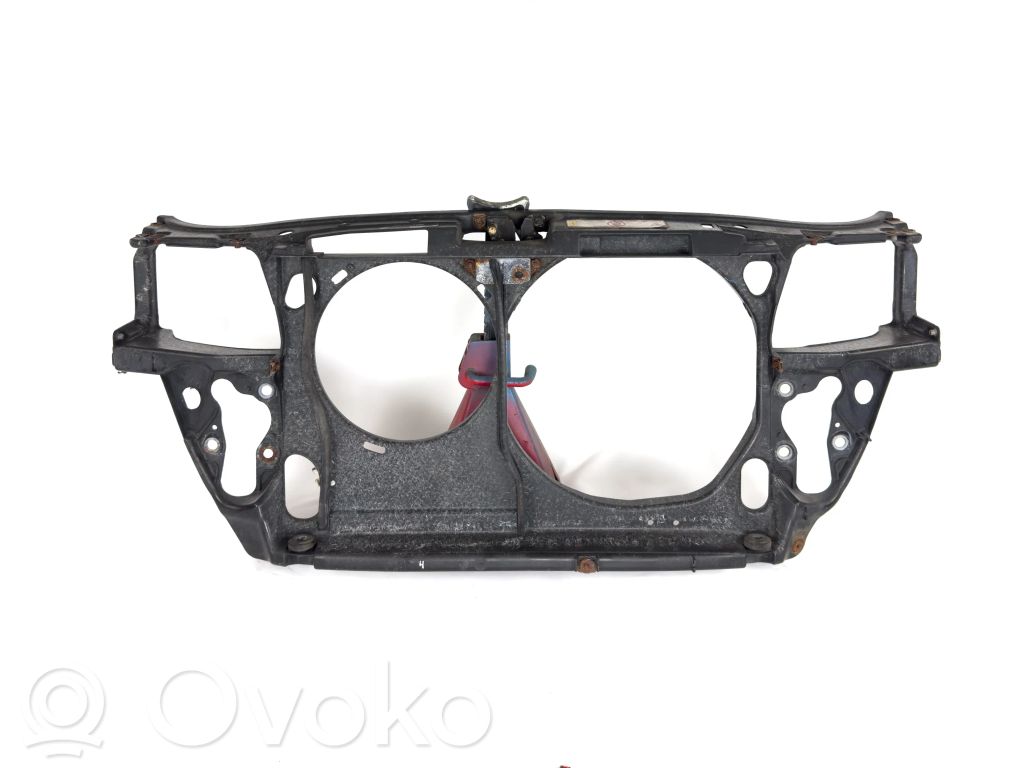 Audi A4 S4 B5 8D Pas przedni 