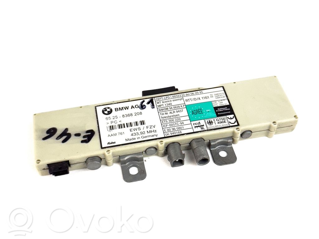 BMW 3 E46 Antenos stiprintuvas 