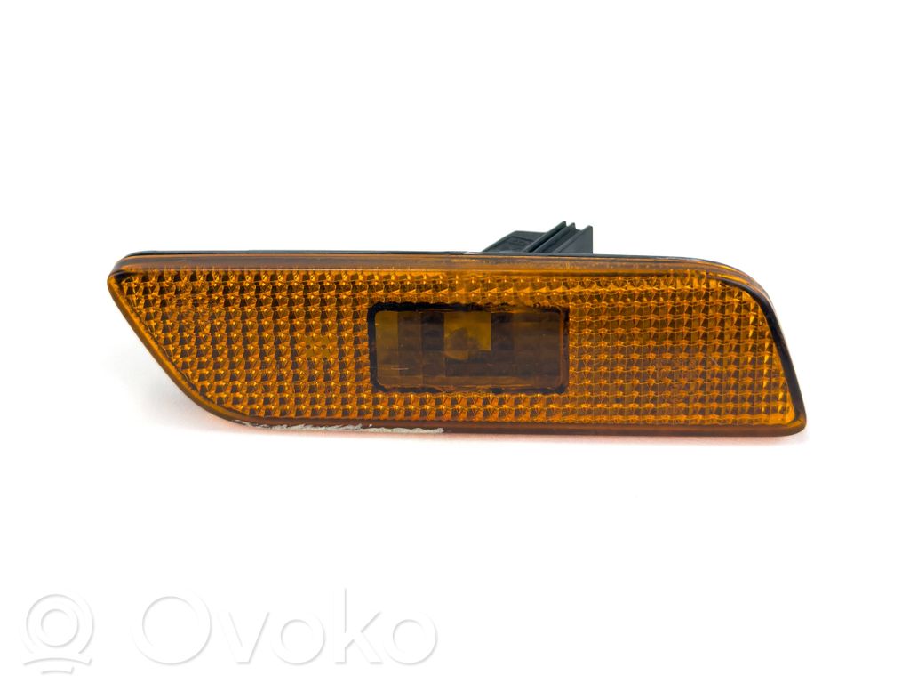 Volvo S80 Reflector delantero 