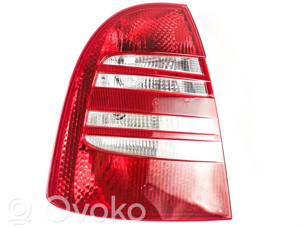 Skoda Superb B5 (3U) Lampa tylna 