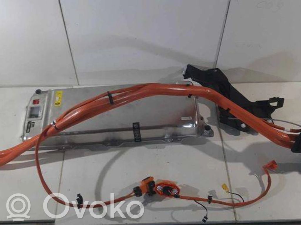 Tesla Model 3 Falownik / Przetwornica napięcia 