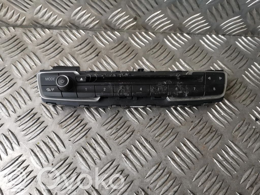 BMW 2 F45 Head unit multimedia control 