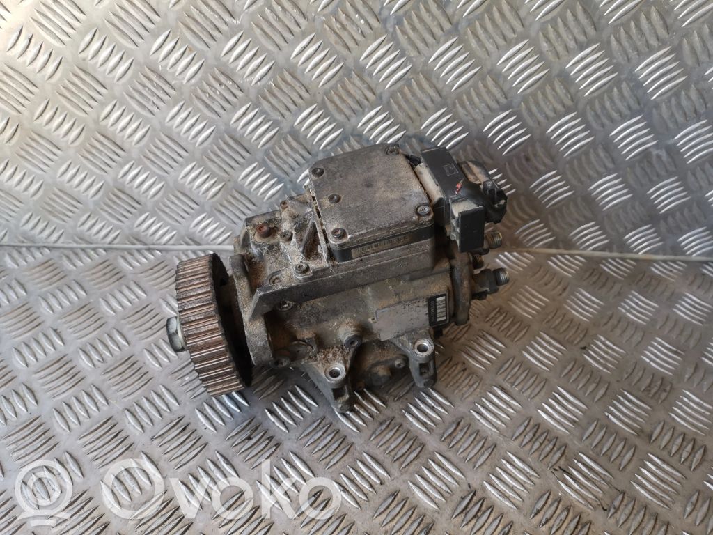 Audi A6 S6 C5 4B Fuel injection high pressure pump 