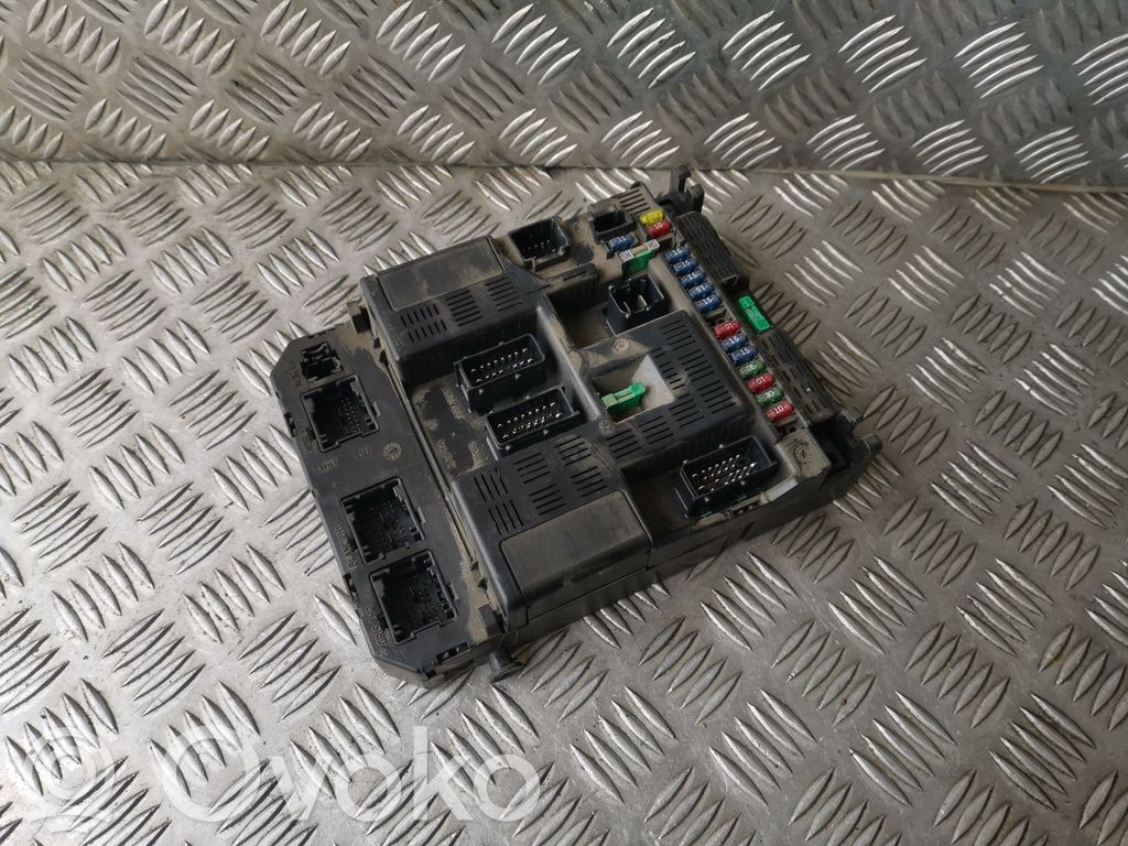 Peugeot 307 Fuse module 