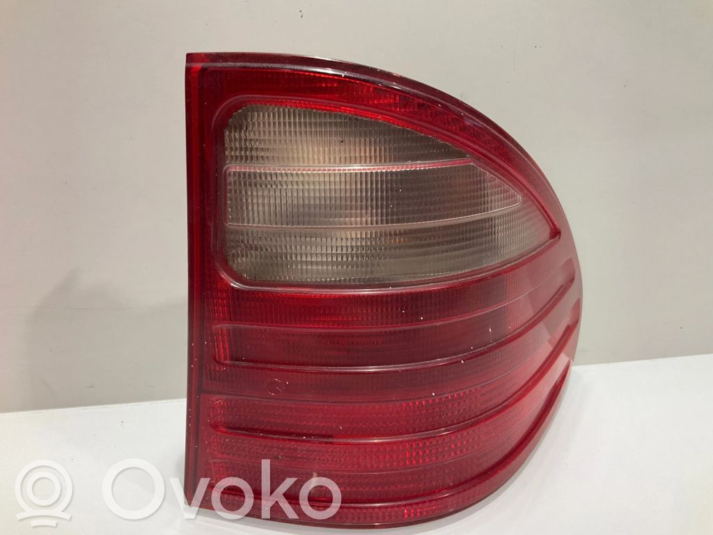 Mercedes-Benz E W210 Rear/tail lights 