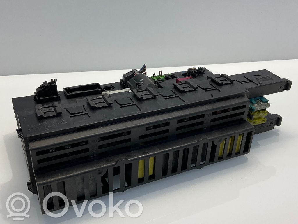 Mercedes-Benz E W211 SAM control unit 