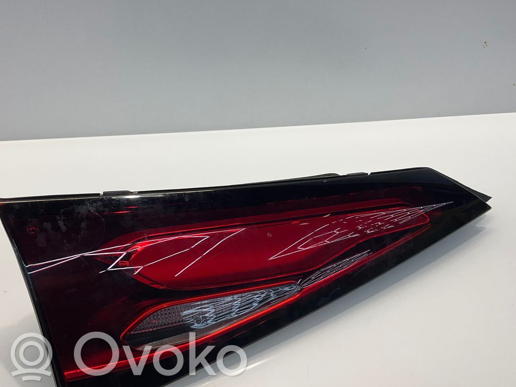 Mercedes-Benz GLC C254 Lampy tylnej klapy bagażnika 